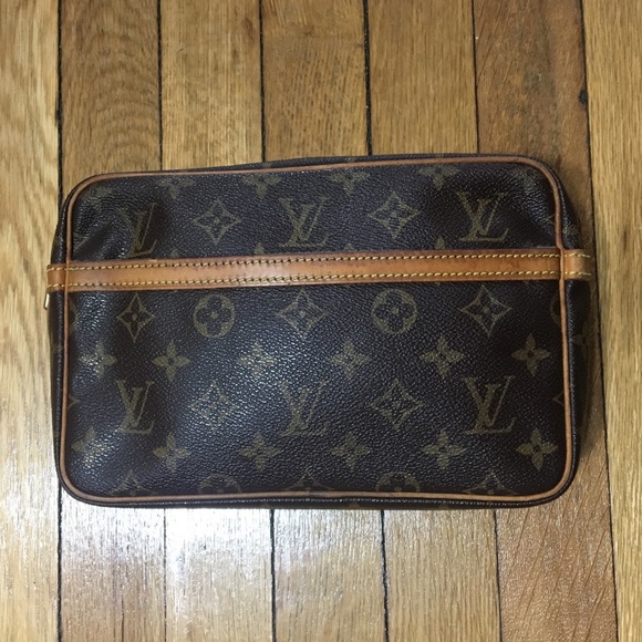 Louis Vuitton Handbags - Authentic Louis Vuitton Clutch 23